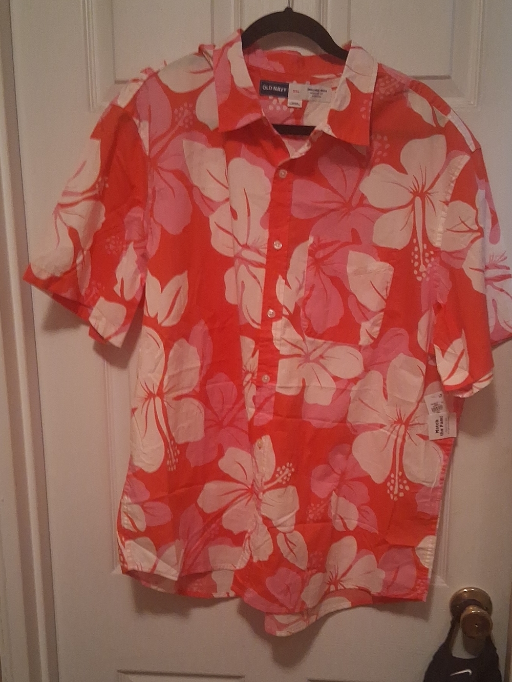 Old Navy Coral Red & Pink Hibiscus SS Button-Down Shirt W Chest Pocket XXL